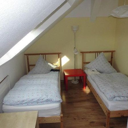 Sehr-Schoene-4-Raum-Maisonette-Fewo-Mit-110Qm-Balkon-Zentral-Preiswert-T7 Dresden Dış mekan fotoğraf