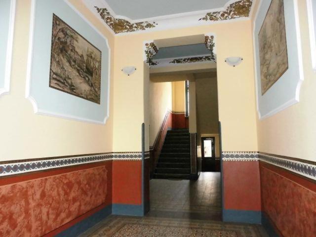 Sehr-Schoene-4-Raum-Maisonette-Fewo-Mit-110Qm-Balkon-Zentral-Preiswert-T7 Dresden Dış mekan fotoğraf